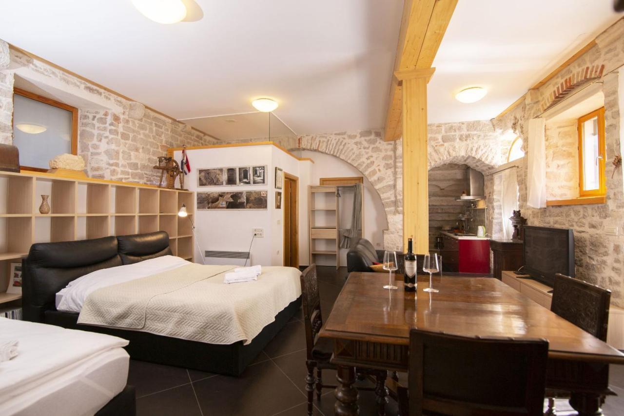 Galera I Apartment Sibenik Ngoại thất bức ảnh