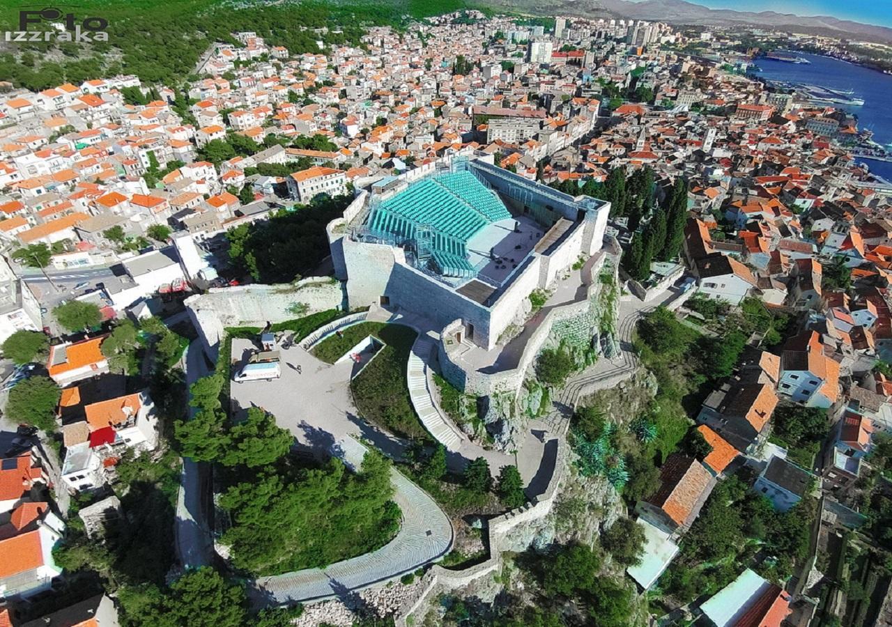 Galera I Apartment Sibenik Ngoại thất bức ảnh
